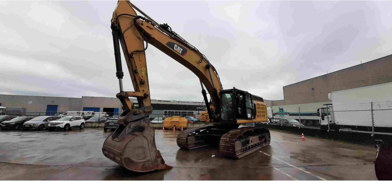 CAT 352F - Paletli ekskavatör: fotoğraf 1 CAT 352F - Paletli ekskavatör: fotoğraf 1