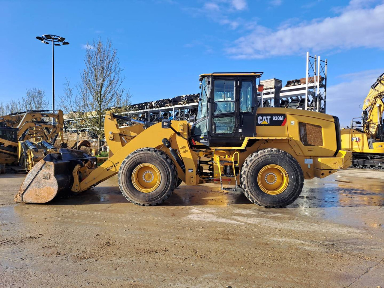 CAT 930M - Tekerlekli yükleyici: fotoğraf 1 CAT 930M - Tekerlekli yükleyici: fotoğraf 1
