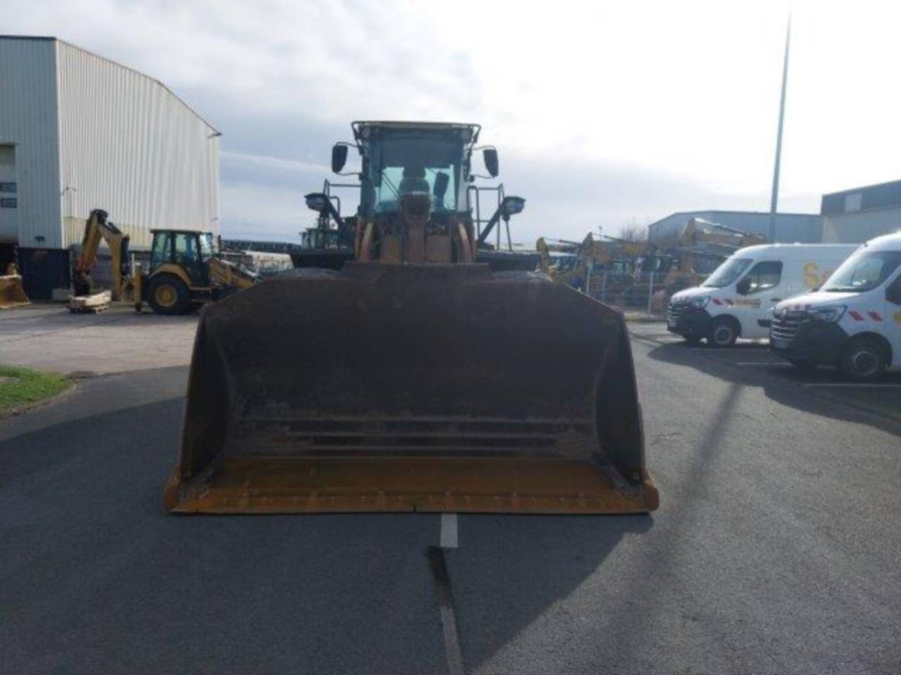 Tekerlekli yükleyici CAT 966M XE: fotoğraf 16