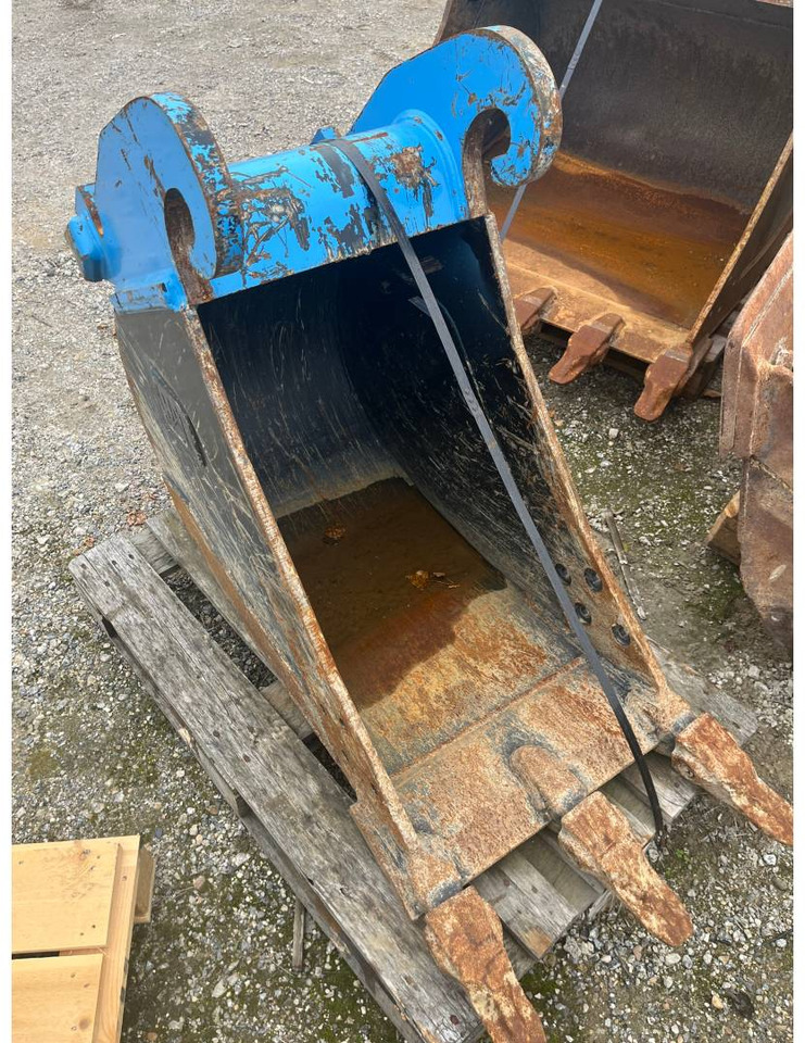 CAT CW20S/GD/600MM/310L - Ekskavatör kovası: fotoğraf 1 CAT CW20S/GD/600MM/310L - Ekskavatör kovası: fotoğraf 1