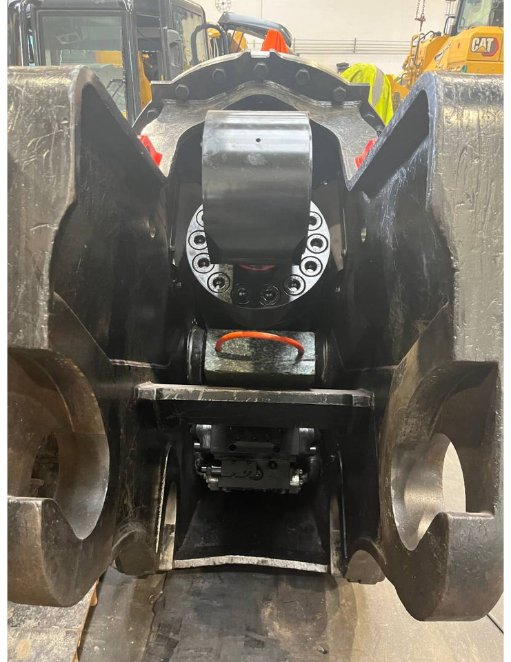 CAT MP345 - Hidrolik makas - İş makinaları: fotoğraf 4 CAT MP345 - Hidrolik makas - İş makinaları: fotoğraf 4