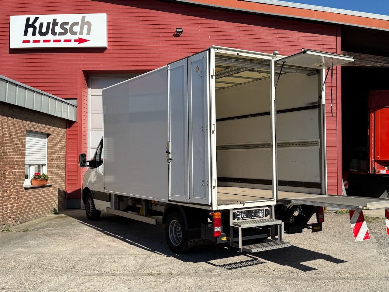 Mercedes-Benz Sprinter III Koffer 514 CDI Ladebordwand - Kapalı kasa kamyonet: fotoğraf 5 Mercedes-Benz Sprinter III Koffer 514 CDI Ladebordwand - Kapalı kasa kamyonet: fotoğraf 5