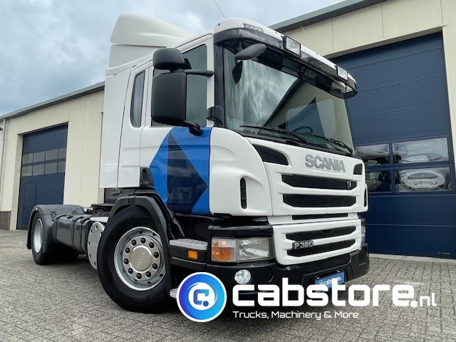 Scania P320 LA4X2 Euro 5 - Opticruise - CP16 cabine - Volledig luchtgeveerd - Km 595.151 !! - APK tot 07-2026 !! - Çekici: fotoğraf 1 Scania P320 LA4X2 Euro 5 - Opticruise - CP16 cabine - Volledig luchtgeveerd - Km 595.151 !! - APK tot 07-2026 !! - Çekici: fotoğraf 1