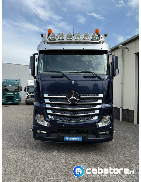Mercedes-Benz ACTROS 3663 Euro 6 - 8x2 - RETARDER - Bouwjaar 09-2017 - 30 Ton's Container Kabelsysteem - Km 476.892 - Good condition - Kablo sistemli kamyon: fotoğraf 4 Mercedes-Benz ACTROS 3663 Euro 6 - 8x2 - RETARDER - Bouwjaar 09-2017 - 30 Ton's Container Kabelsysteem - Km 476.892 - Good condition - Kablo sistemli kamyon: fotoğraf 4