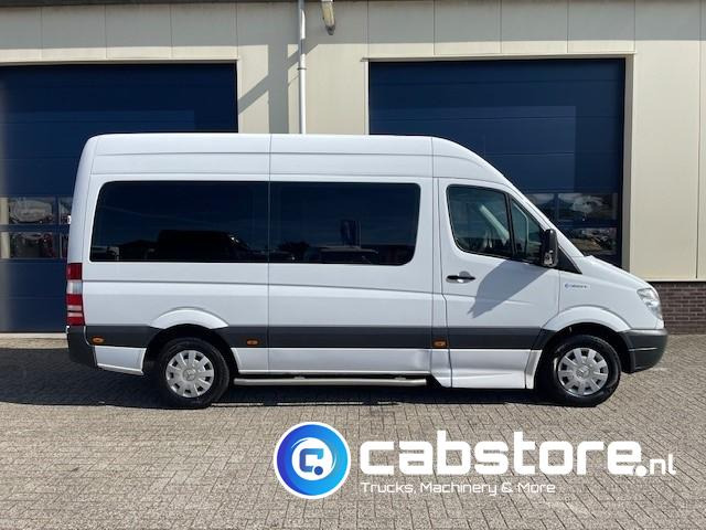 Mercedes-Benz SPRINTER 211 CDI - L2/H2- Automatische versnellingsbak - 9 Persoons - Bouwjaar 2009 - APK tot 17-01-2026 ! - Side bars - Privacy glas - Airco - Minibüs, Minivan: fotoğraf 5 Mercedes-Benz SPRINTER 211 CDI - L2/H2- Automatische versnellingsbak - 9 Persoons - Bouwjaar 2009 - APK tot 17-01-2026 ! - Side bars - Privacy glas - Airco - Minibüs, Minivan: fotoğraf 5