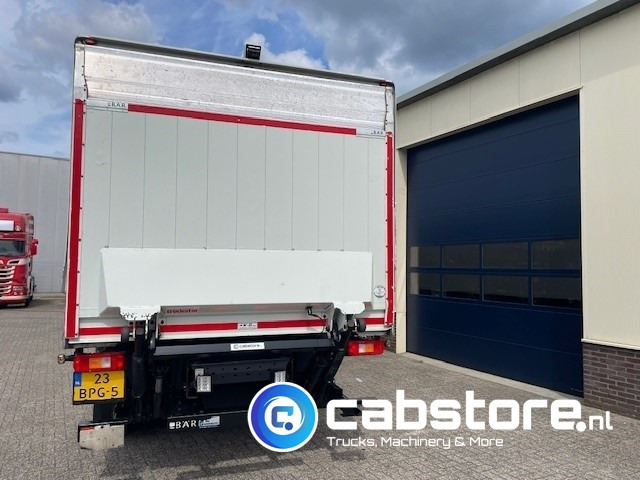 Volvo FM 330 6x2 Euro 6 - Bouwjaar 2015 - I-Shift - Laadbak met klep - APK tot 02-2026 !! - Goede conditie - Kapalı kasa kamyonet: fotoğraf 5 Volvo FM 330 6x2 Euro 6 - Bouwjaar 2015 - I-Shift - Laadbak met klep - APK tot 02-2026 !! - Goede conditie - Kapalı kasa kamyonet: fotoğraf 5