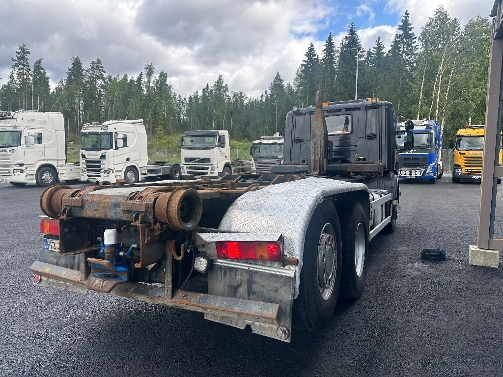 Scania P420 6x2*4 - Kancalı yükleyici kamyon: fotoğraf 3 Scania P420 6x2*4 - Kancalı yükleyici kamyon: fotoğraf 3