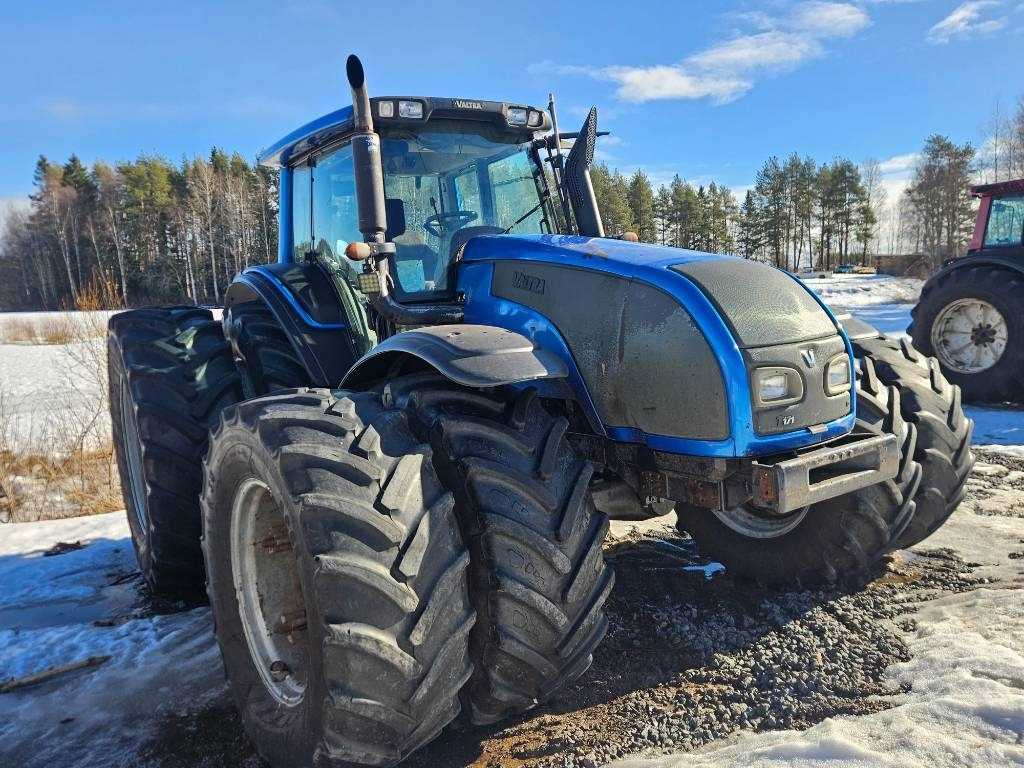 Valtra T 171 - Traktör: fotoğraf 3 Valtra T 171 - Traktör: fotoğraf 3