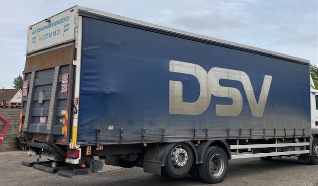 MAN TGM 26.290 6X2/4 - Tenteli kamyon: fotoğraf 4 MAN TGM 26.290 6X2/4 - Tenteli kamyon: fotoğraf 4