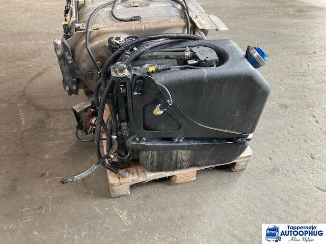 Scania adblue tank / reductant tank Scania 2919673 - AdBlue tankı - Kamyon: fotoğraf 1 Scania adblue tank / reductant tank Scania 2919673 - AdBlue tankı - Kamyon: fotoğraf 1