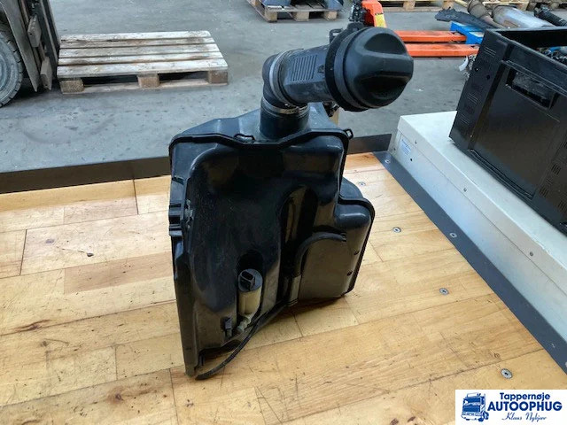 Scania sprinkler beholder Scania 2707037 - Kaporta ve Dış Aksam - Kamyon: fotoğraf 1 Scania sprinkler beholder Scania 2707037 - Kaporta ve Dış Aksam - Kamyon: fotoğraf 1