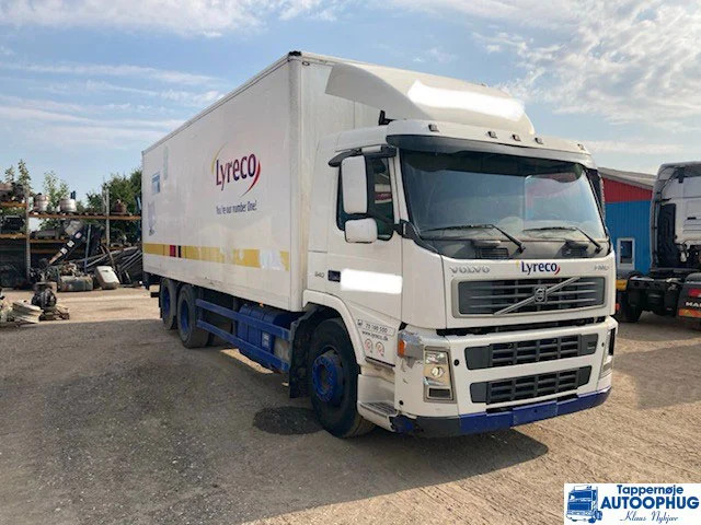 Volvo FM 340 6X2 Box - Kapalı kasa kamyon: fotoğraf 1 Volvo FM 340 6X2 Box - Kapalı kasa kamyon: fotoğraf 1