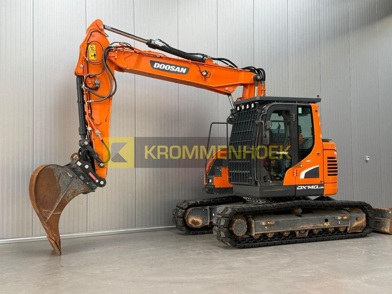 Doosan DX 140 LCR-5 Oilquick - Paletli ekskavatör: fotoğraf 2 Doosan DX 140 LCR-5 Oilquick - Paletli ekskavatör: fotoğraf 2