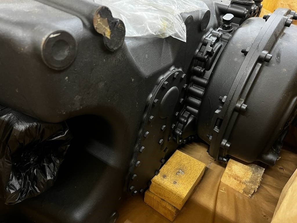 CNH Powershift - CNH / ZF - 4WG210 ZF - Vites kutusu - Tarım araçları: fotoğraf 5 CNH Powershift - CNH / ZF - 4WG210 ZF - Vites kutusu - Tarım araçları: fotoğraf 5