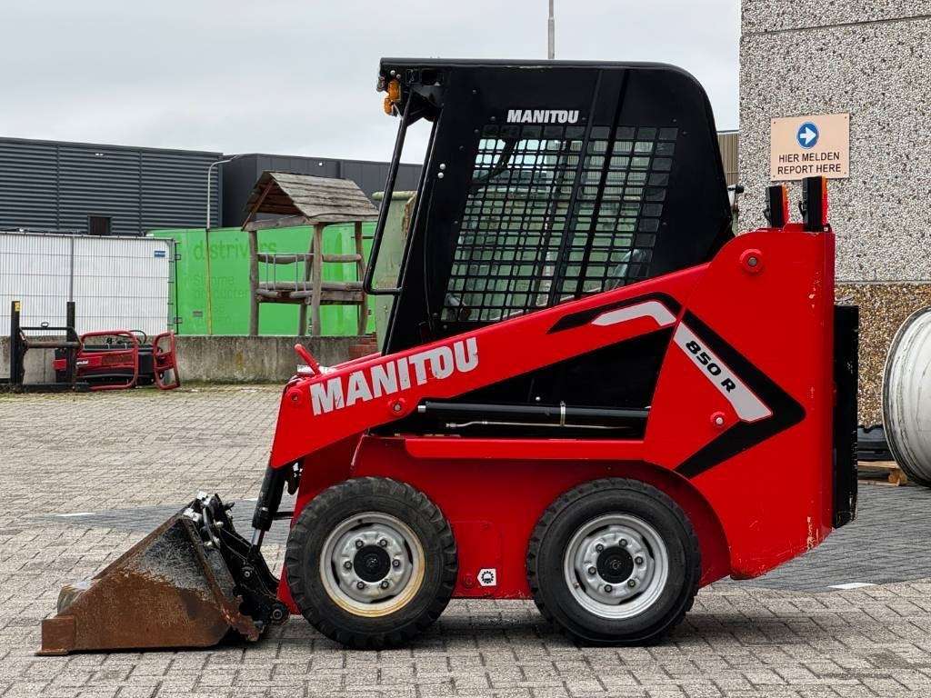 Manitou 850R, 2021, 365 hours! - Mini yükleyici: fotoğraf 2 Manitou 850R, 2021, 365 hours! - Mini yükleyici: fotoğraf 2