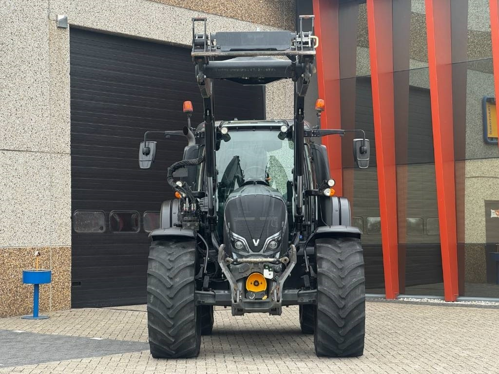Valtra N174D, Frontlinkage + PTO, Frontloader, 3846 hours - Traktör: fotoğraf 5 Valtra N174D, Frontlinkage + PTO, Frontloader, 3846 hours - Traktör: fotoğraf 5