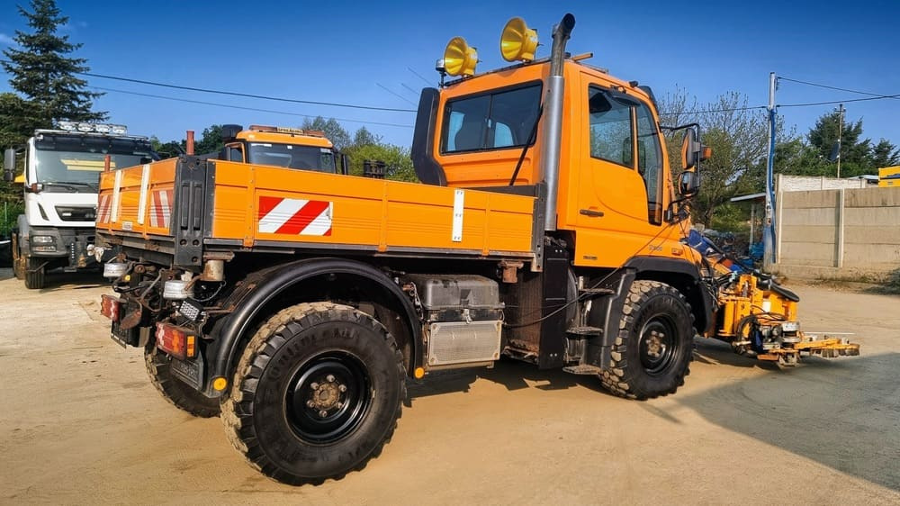 MERCEDES-BENZ Unimog U300 - Atık toplama taşıt/ Özel amaçlı taşıt: fotoğraf 3 MERCEDES-BENZ Unimog U300 - Atık toplama taşıt/ Özel amaçlı taşıt: fotoğraf 3