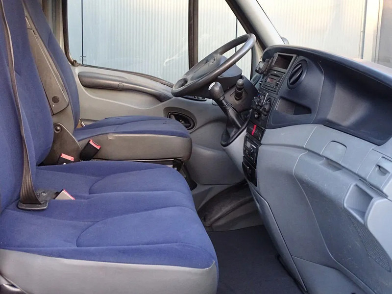 Iveco Daily 35C18 BE TREKKER 3 ZITS EURO 5 12 TON - Çekici: fotoğraf 3 Iveco Daily 35C18 BE TREKKER 3 ZITS EURO 5 12 TON - Çekici: fotoğraf 3