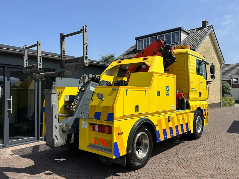 MAN TGA 18.360 Takelwagen Palfinger Kraan Falkom Brill - Çekici kamyonu: fotoğraf 2 MAN TGA 18.360 Takelwagen Palfinger Kraan Falkom Brill - Çekici kamyonu: fotoğraf 2
