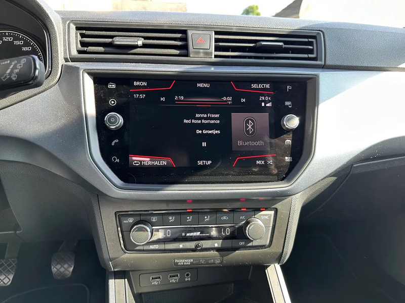Hatchback SEAT Arona 1.0 TSI Style Business Intense Carplay Dealeronderhouden Cruise Clima Navi Camera: fotoğraf 15