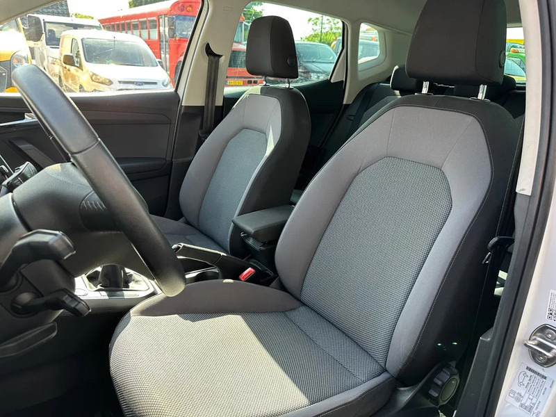 Hatchback SEAT Arona 1.0 TSI Style Business Intense Carplay Dealeronderhouden Cruise Clima Navi Camera: fotoğraf 20