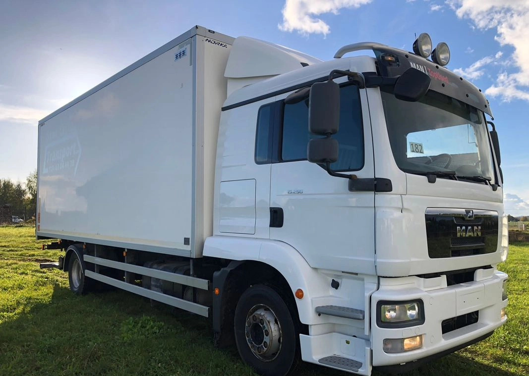 MAN 15.290 Winda Bok otwierany 18 Palet - Izotermik kamyon: fotoğraf 5 MAN 15.290 Winda Bok otwierany 18 Palet - Izotermik kamyon: fotoğraf 5