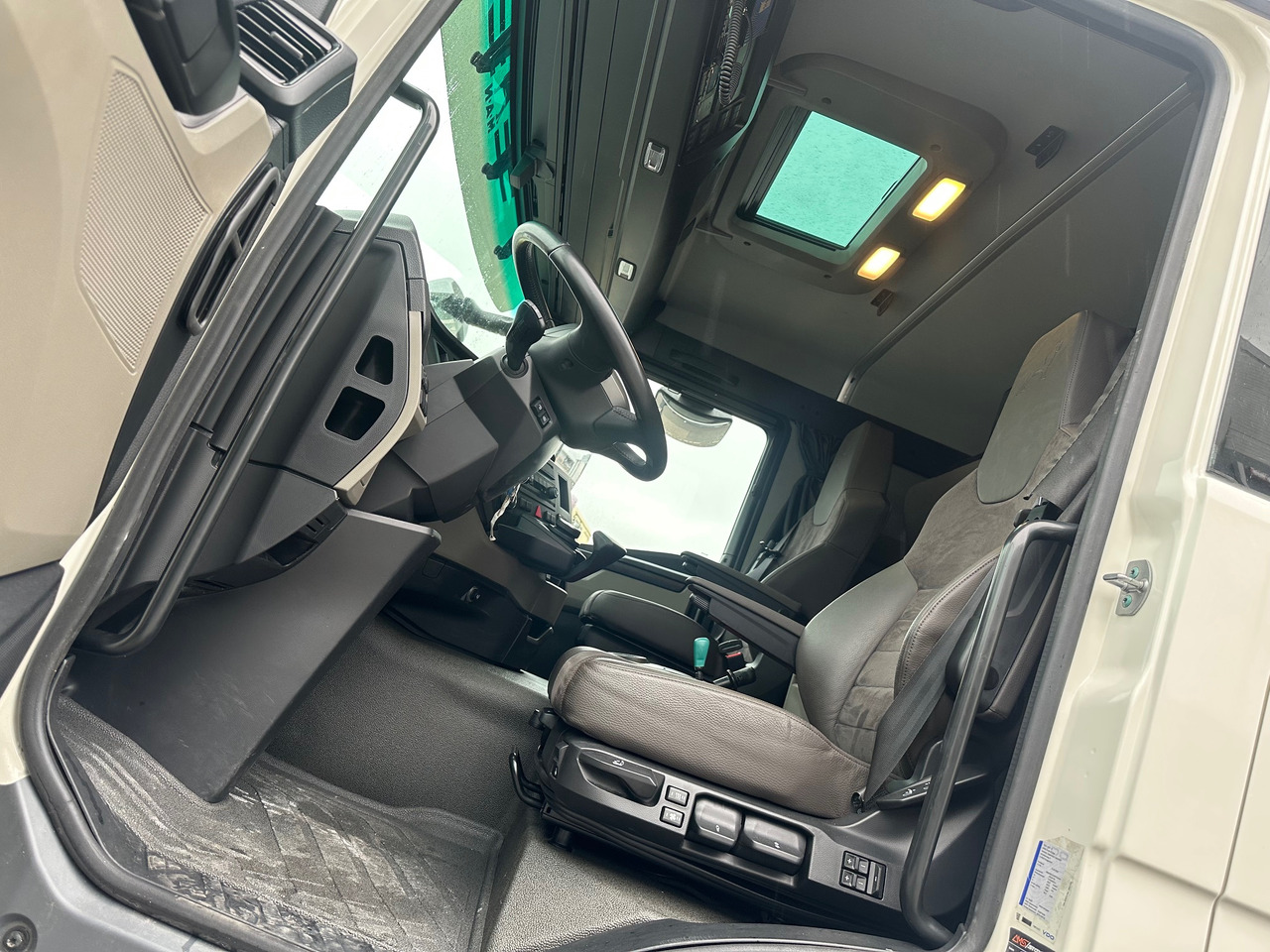 MAN TGS 33.520 6X6 BL intarder PENZ 12Z - Tomruk kamyonu: fotoğraf 5 MAN TGS 33.520 6X6 BL intarder PENZ 12Z - Tomruk kamyonu: fotoğraf 5