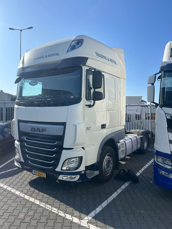 DAF XF 460 XF460 Super Space Cab - Çekici: fotoğraf 1 DAF XF 460 XF460 Super Space Cab - Çekici: fotoğraf 1