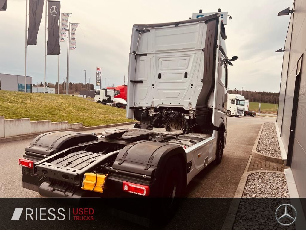 Mercedes-Benz 1851 LS GigaSpace Vollluft BiXenon KlimaA Navi Mercedes-Benz 1851 LS GigaSpace Vollluft BiXenon KlimaA Navi - Çekici: fotoğraf 5 Mercedes-Benz 1851 LS GigaSpace Vollluft BiXenon KlimaA Navi Mercedes-Benz 1851 LS GigaSpace Vollluft BiXenon KlimaA Navi - Çekici: fotoğraf 5