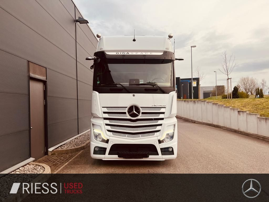 Mercedes-Benz 1851 LS GigaSpace Vollluft BiXenon KlimaA Navi Mercedes-Benz 1851 LS GigaSpace Vollluft BiXenon KlimaA Navi - Çekici: fotoğraf 2 Mercedes-Benz 1851 LS GigaSpace Vollluft BiXenon KlimaA Navi Mercedes-Benz 1851 LS GigaSpace Vollluft BiXenon KlimaA Navi - Çekici: fotoğraf 2