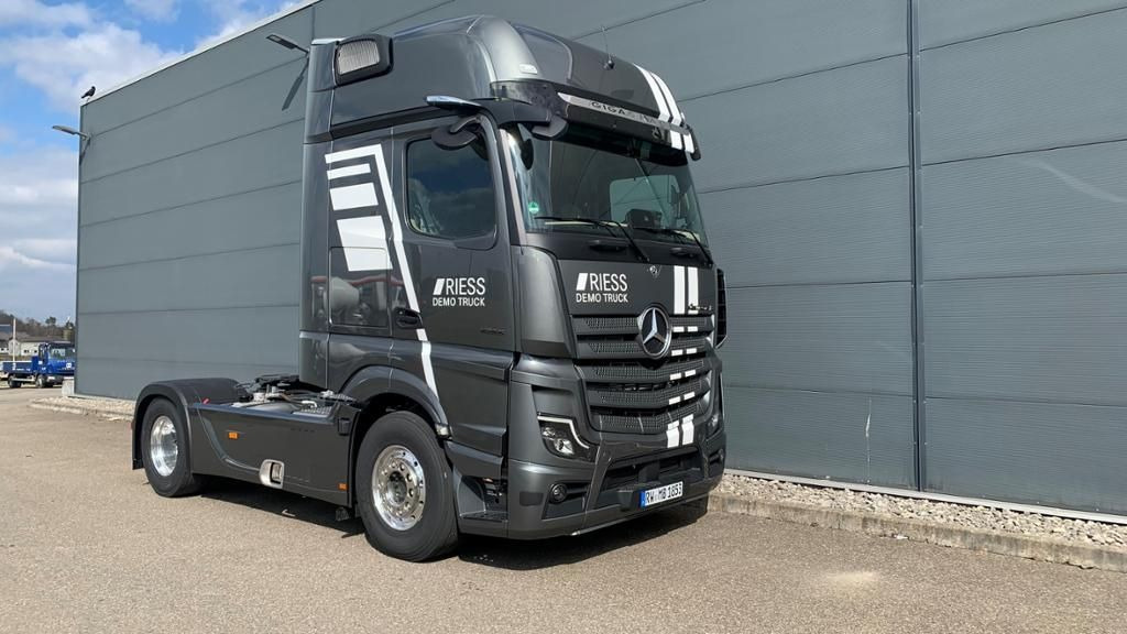 Mercedes-Benz Actros 1853 LS - Çekici: fotoğraf 1 Mercedes-Benz Actros 1853 LS - Çekici: fotoğraf 1