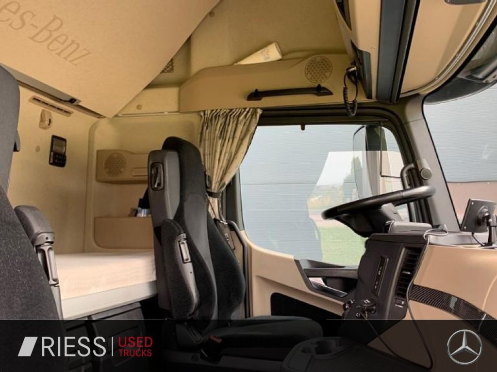 Mercedes-Benz Actros Edition 2 BiXenon KlimaA Navi Massage - Çekici: fotoğraf 5 Mercedes-Benz Actros Edition 2 BiXenon KlimaA Navi Massage - Çekici: fotoğraf 5