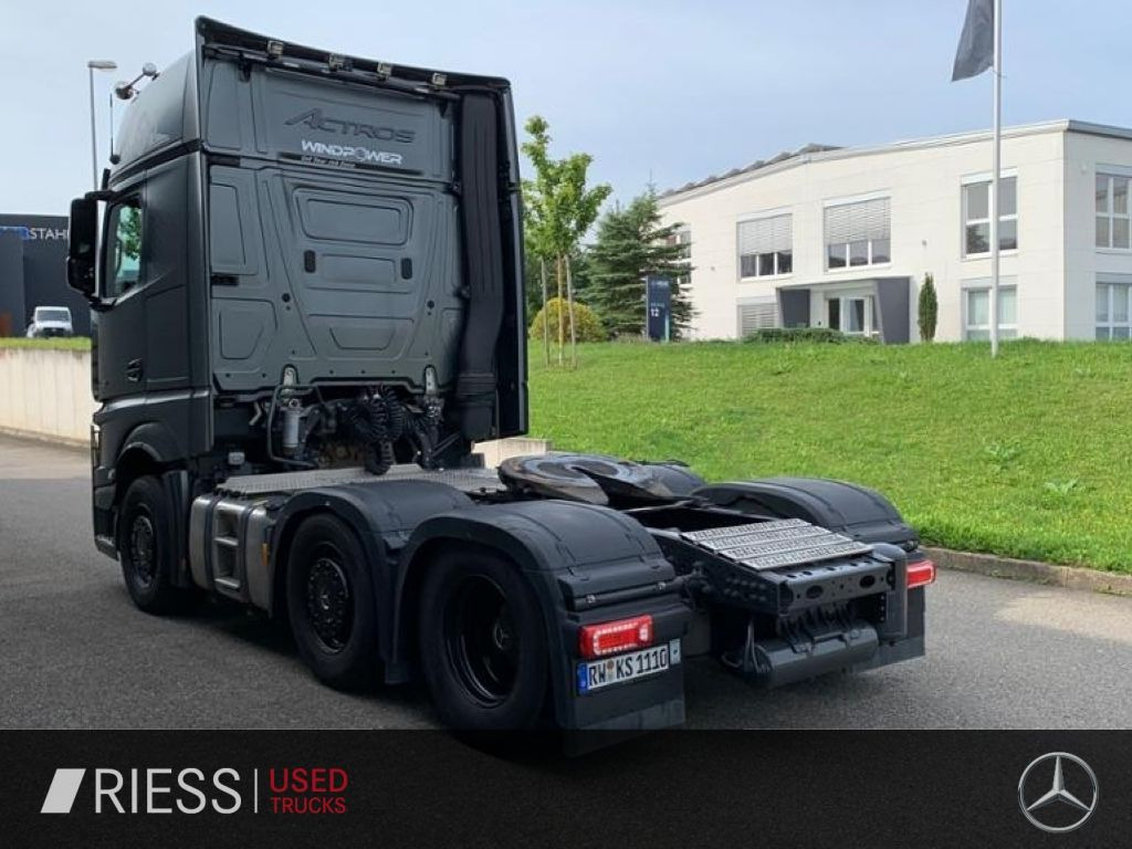 Mercedes-Benz Actros Edition 2 BiXenon KlimaA Navi Massage - Çekici: fotoğraf 4 Mercedes-Benz Actros Edition 2 BiXenon KlimaA Navi Massage - Çekici: fotoğraf 4