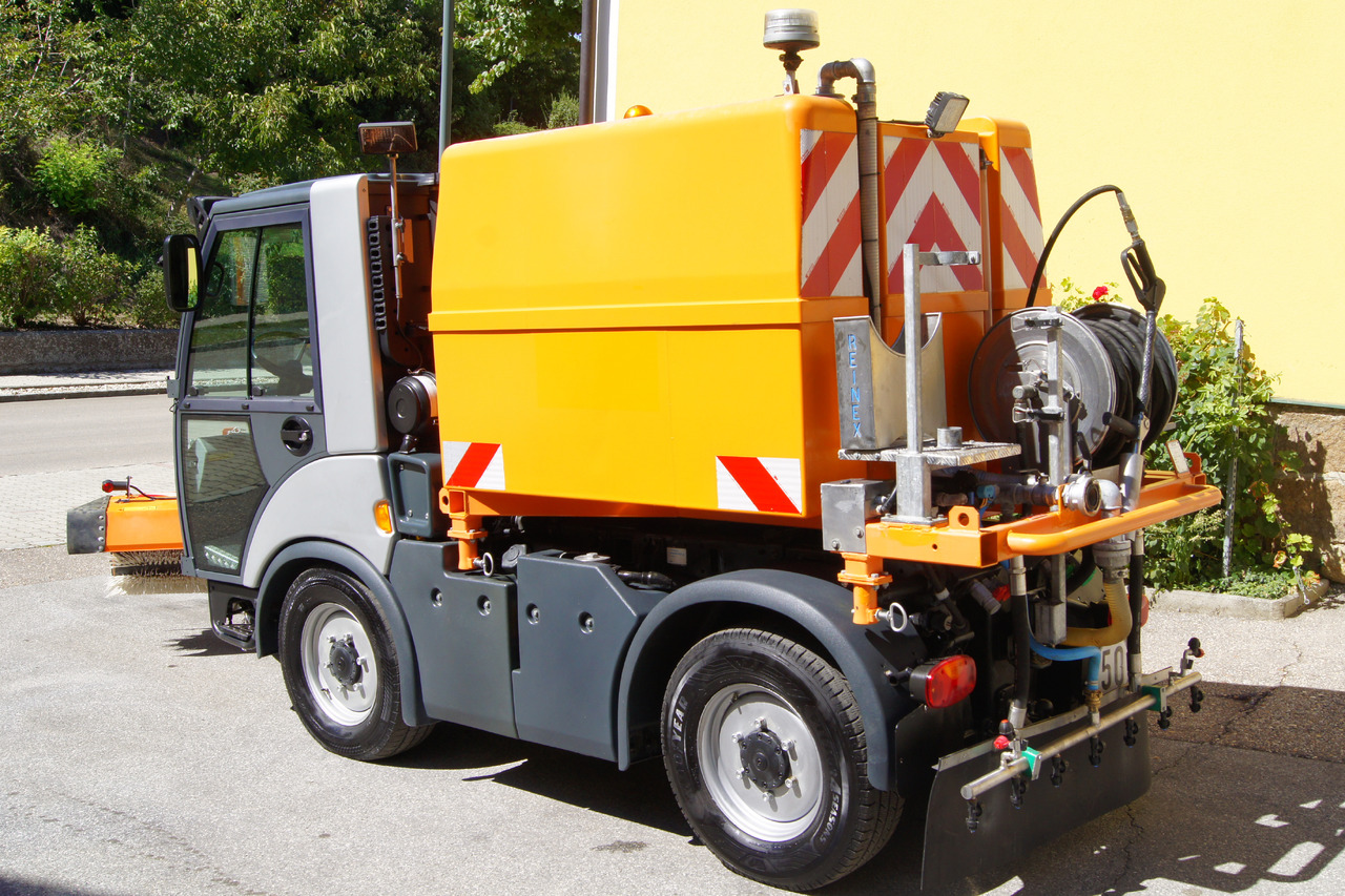 MULTICAR TREMO X56 Carrier CS/4x4/Euro 5/Besen/Wasserfass - Yol süpürme aracı: fotoğraf 3 MULTICAR TREMO X56 Carrier CS/4x4/Euro 5/Besen/Wasserfass - Yol süpürme aracı: fotoğraf 3