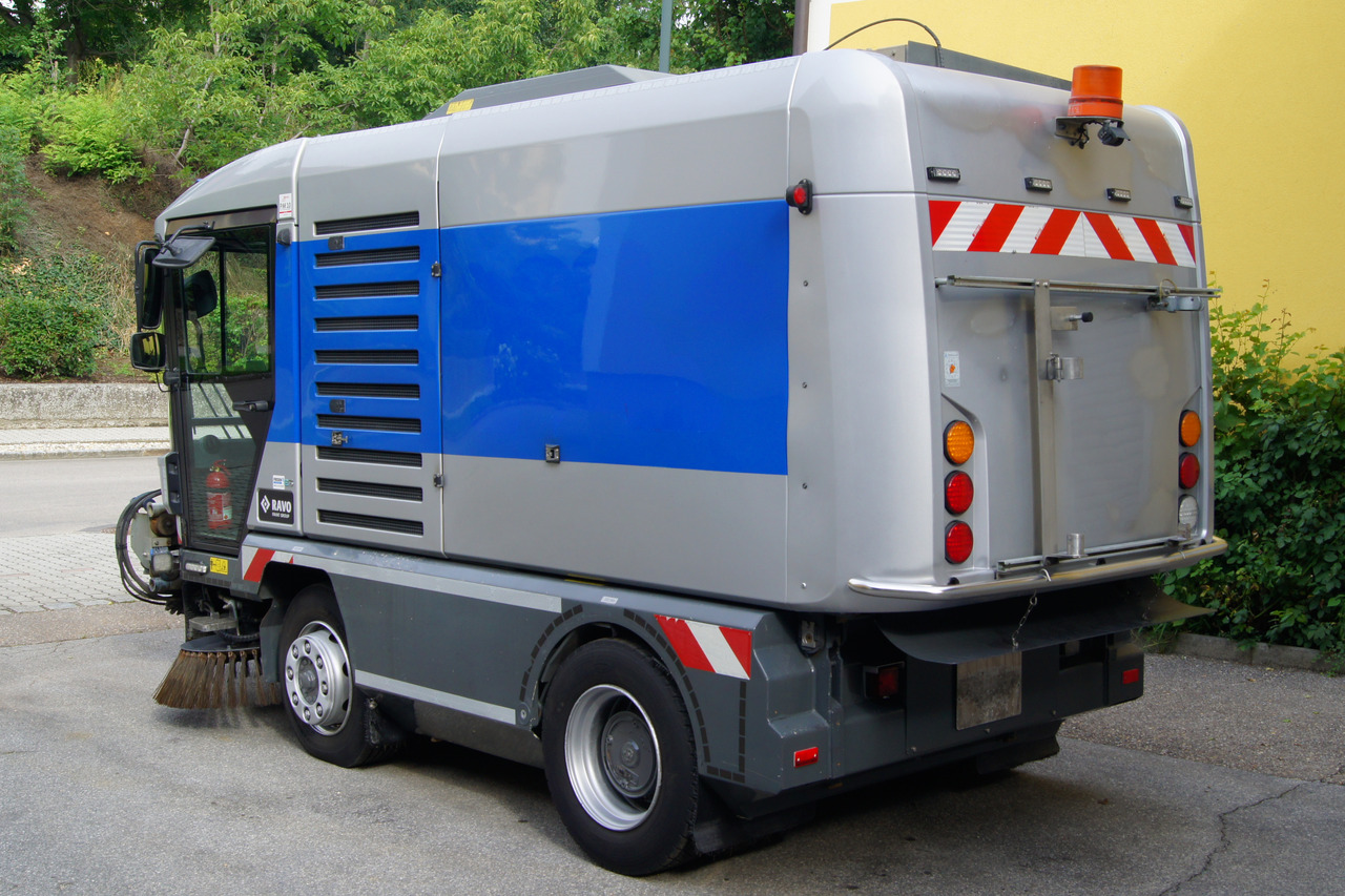 RAVO 560 /EURO 6/TÜV/3.Kehrbesen/Recyclingsystem - Yol süpürme aracı: fotoğraf 4 RAVO 560 /EURO 6/TÜV/3.Kehrbesen/Recyclingsystem - Yol süpürme aracı: fotoğraf 4