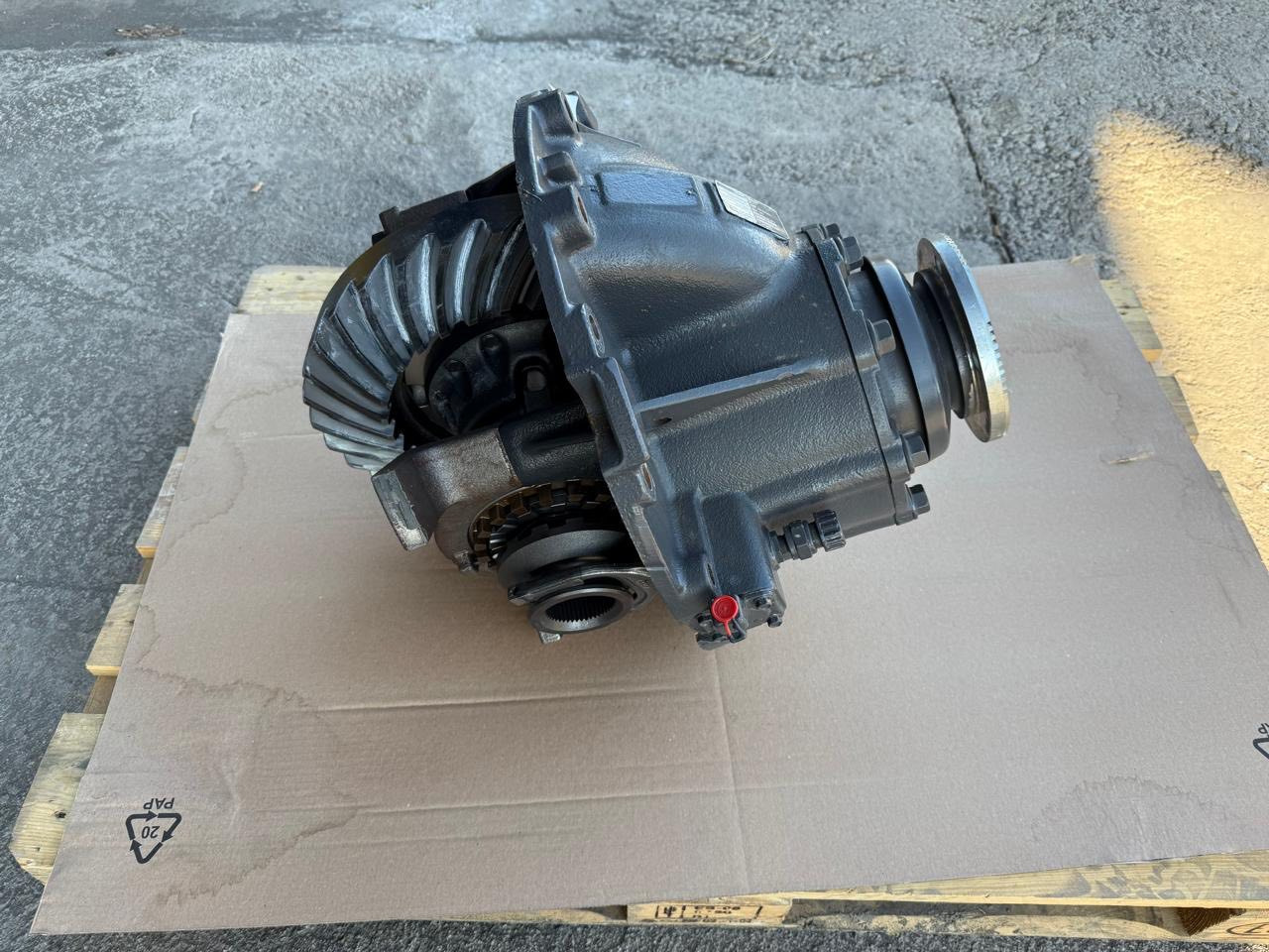 VOLVO Differential Groups 20701332 / 20487379 - Aks ve yedek parça - Kamyon: fotoğraf 3 VOLVO Differential Groups 20701332 / 20487379 - Aks ve yedek parça - Kamyon: fotoğraf 3