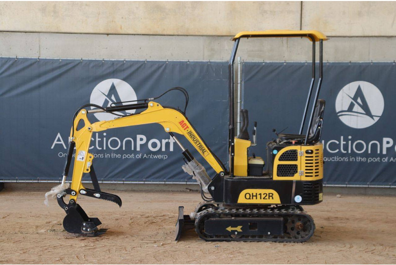 AGT Industrial QH12R - Mini ekskavatör: fotoğraf 2 AGT Industrial QH12R - Mini ekskavatör: fotoğraf 2