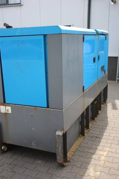 Atlas-Copco QAS150 - Elektrikli jeneratör: fotoğraf 5 Atlas-Copco QAS150 - Elektrikli jeneratör: fotoğraf 5