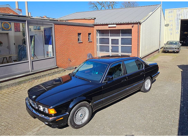 BMW 750IL - Binek araba: fotoğraf 4 BMW 750IL - Binek araba: fotoğraf 4