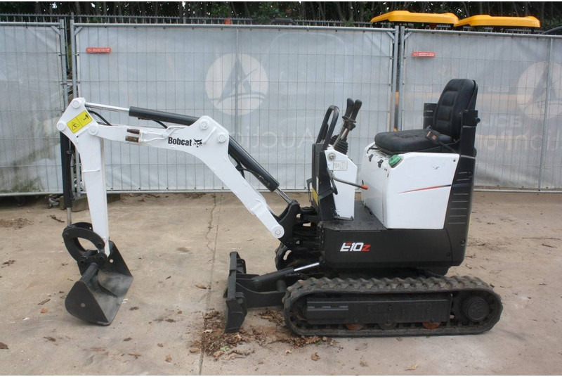 Bobcat E08 - Mini ekskavatör: fotoğraf 2 Bobcat E08 - Mini ekskavatör: fotoğraf 2