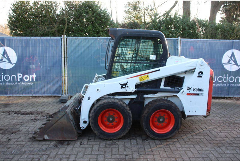 Bobcat S450 - Tekerlekli yükleyici: fotoğraf 2 Bobcat S450 - Tekerlekli yükleyici: fotoğraf 2