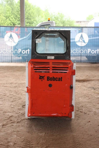 Bobcat S70 - Tekerlekli yükleyici: fotoğraf 4 Bobcat S70 - Tekerlekli yükleyici: fotoğraf 4