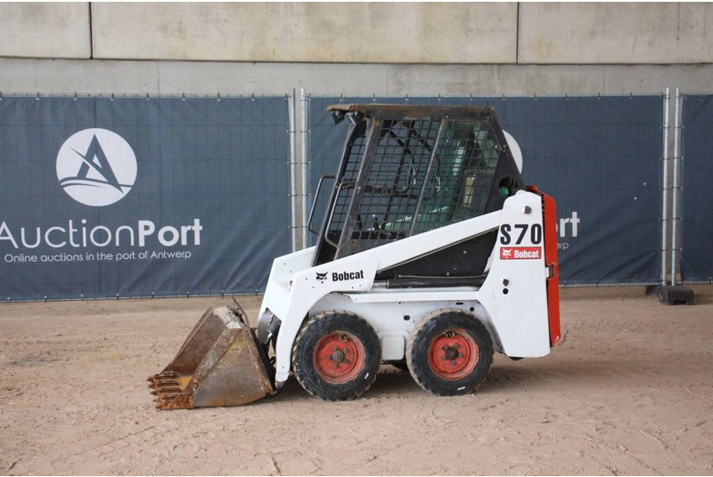 Bobcat S70 - Tekerlekli yükleyici: fotoğraf 1 Bobcat S70 - Tekerlekli yükleyici: fotoğraf 1