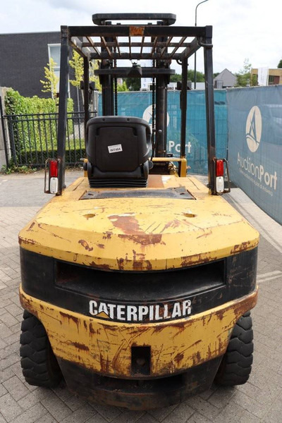 Caterpillar DP45 - Dizel forklift: fotoğraf 5 Caterpillar DP45 - Dizel forklift: fotoğraf 5