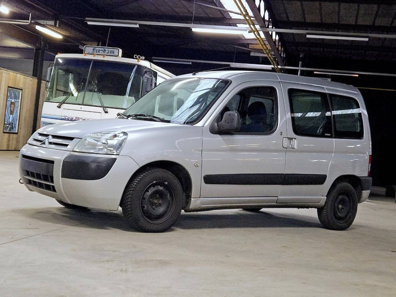 Citroën Berlingo (I - phase 3) Multispace _ 1.4i - Sedan araba: fotoğraf 2 Citroën Berlingo (I - phase 3) Multispace _ 1.4i - Sedan araba: fotoğraf 2