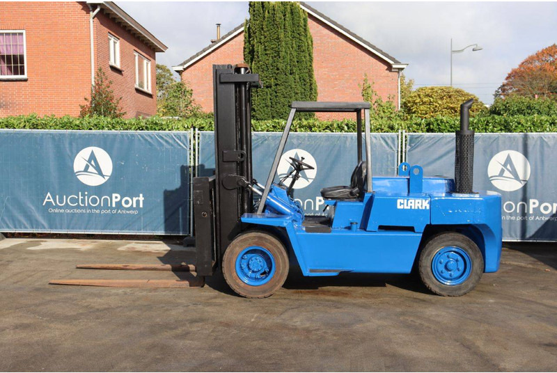 Clark C 500Y155 - Dizel forklift: fotoğraf 2 Clark C 500Y155 - Dizel forklift: fotoğraf 2