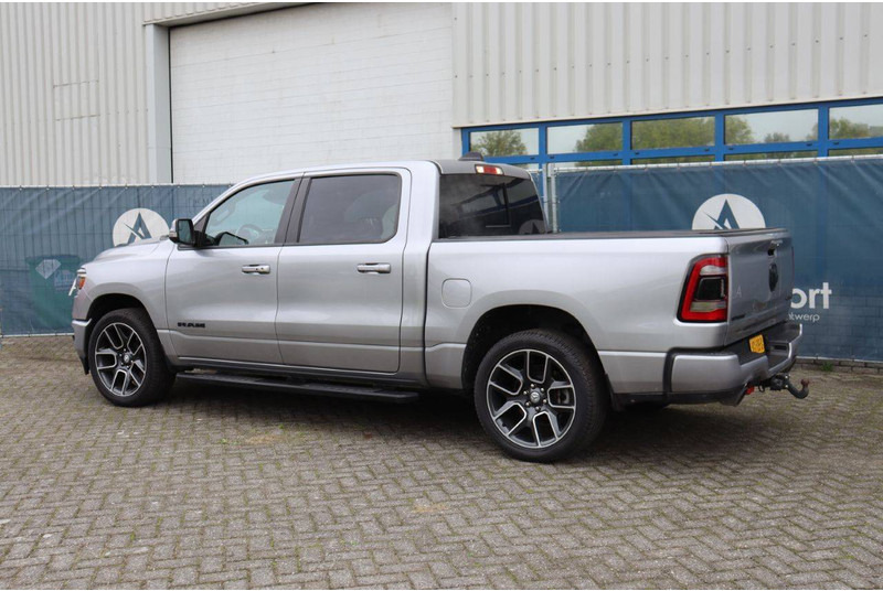 Dodge Ram 1500 1500 Sport 4x4 - Binek araba: fotoğraf 3 Dodge Ram 1500 1500 Sport 4x4 - Binek araba: fotoğraf 3