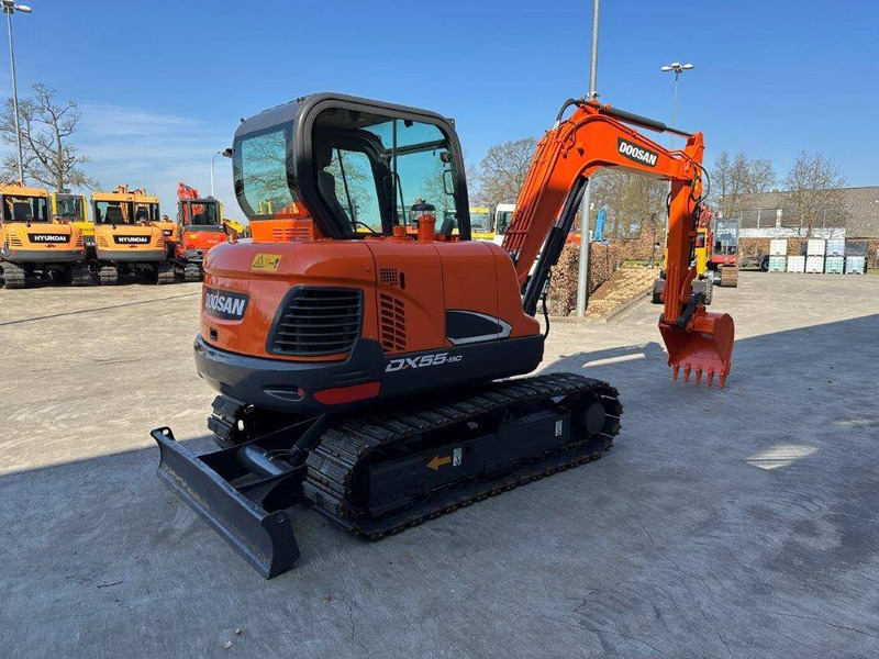 Doosan DX55-9C - Paletli ekskavatör: fotoğraf 4 Doosan DX55-9C - Paletli ekskavatör: fotoğraf 4