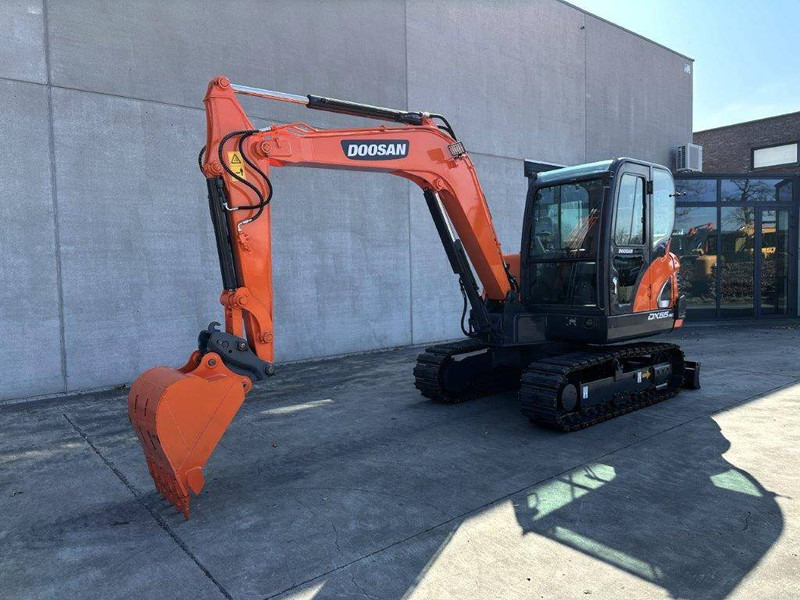 Doosan DX55-9C - Paletli ekskavatör: fotoğraf 1 Doosan DX55-9C - Paletli ekskavatör: fotoğraf 1