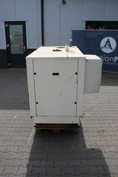 FG Wilson P22-4 - Elektrikli jeneratör: fotoğraf 4 FG Wilson P22-4 - Elektrikli jeneratör: fotoğraf 4
